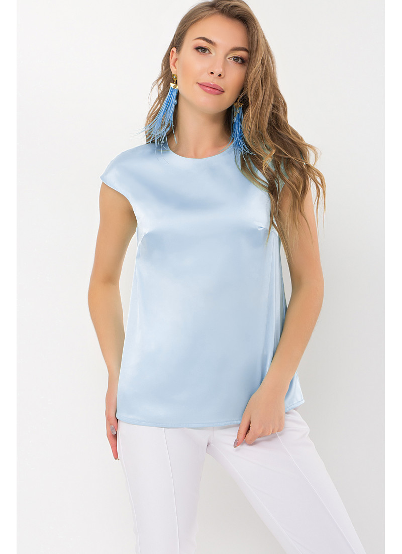 Блакитна блузка зі спущеним рукавчиком із шовку